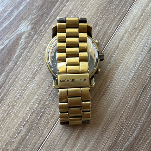 Michael Kors Gold Big Face Watch - Women’s Sizing - Picture 4 of 8